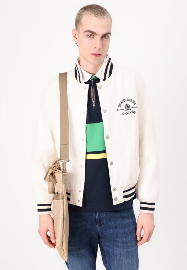 VARSITY JACKET - Bomber Jacket - ecru2