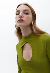 OXXO WITH CUTOUT DETAIL - Langærmet T-shirt - golden cypress