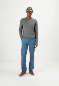 TOM TAILOR BASIC CREWNECK - Strickpullover - classic dark grey melange