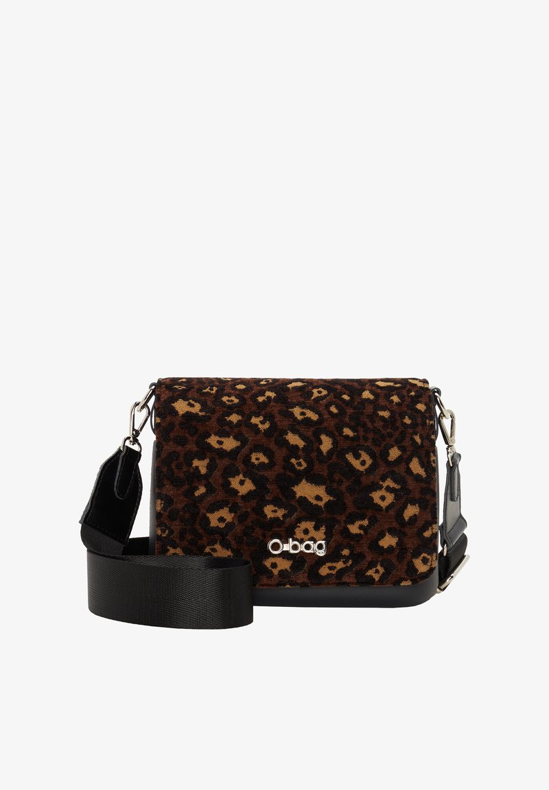Geantă crossbody cu model de leopard, cu un exterior din stofă moale, accente negre, curea ajustabilă și un detaliu cu logo argintiu pe față.