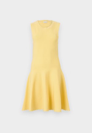 Claudie Pierlot MISCOTTE - Vestido de punto - jaune pale