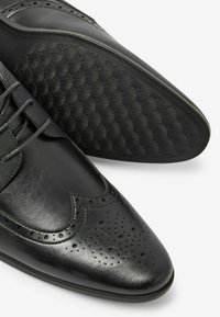 Next BROGUE - Eleganta snörskor - black