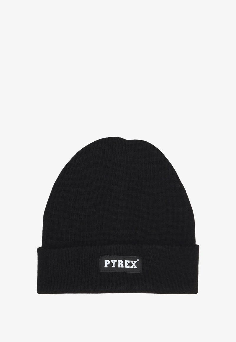 Berretto in maglia nera con risvolto e un'etichetta rettangolare con il logo "PYREX" in testo bianco su sfondo nero.