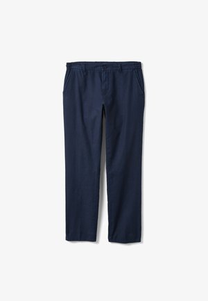 Donkerblauwe rechte broek met elastische tailleband, knoopsluiting, riemlussen en zijzakken op een witte achtergrond.