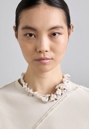 Completedworks NECKLACE - Ketting - gold-coloured