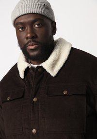 STHUGE Light jacket - dark brown