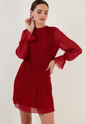 REGULAR FIT - Day dress - red