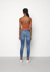 ONLY Vaqueros pitillo - blue denim