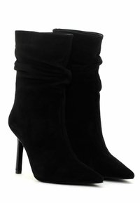 Derimod WRINKLE - Botines - black