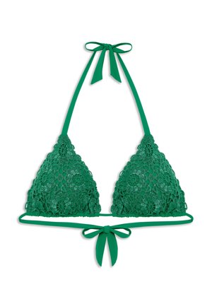 Haut de bikini en dentelle verte à motifs floraux, bonnets triangulaires, avec liens au cou et dans le dos sur un fond blanc.