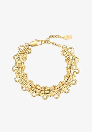 Drievoudige gouden kettingarmband met cilindervormige schakels, verbonden door afgeronde lussen en een karabijnsluiting met verstelbare verlengketting.
