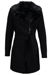 Svart kappa med krage av konstpäls, dragkedja fram, långa ärmar och bälte i midjan. Har två sidofickor med dragkedja och en skräddarsydd design.