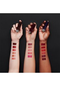 Maybelline New York COLOR SENSATIONAL THE CREAMS - Läppstift - plum rule