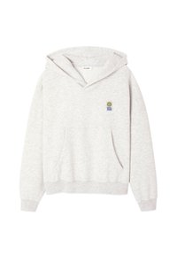 Pilkas medvilninis džemperis su gobtuvu, kišene kengrės stiliumi, ribotomis rankogaliais ir apačia, priekiniame dizaine esantis mažas mėlynas ir geltonas logotipas.