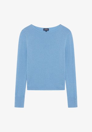 Jasnoniebieski sweter z długim rękawem, wykonany z miękkiej, teksturowanej tkaniny, z okrągłym dekoltem i guzikami na rękawach.