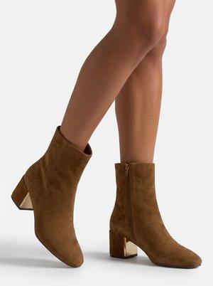 Alma en Pena, ALMA EN PENA-I260501 - Botines - camel