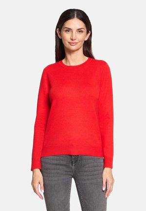 BASIC MIT RUNDHALSAUSSCHNITT - Strickpullover - high risk red