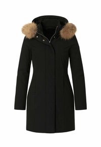 Parka nera con cappuccio, caratterizzata da dettagli in pelliccia sintetica color cammello, chiusura frontale con zip, due tasche laterali e un design su misura.