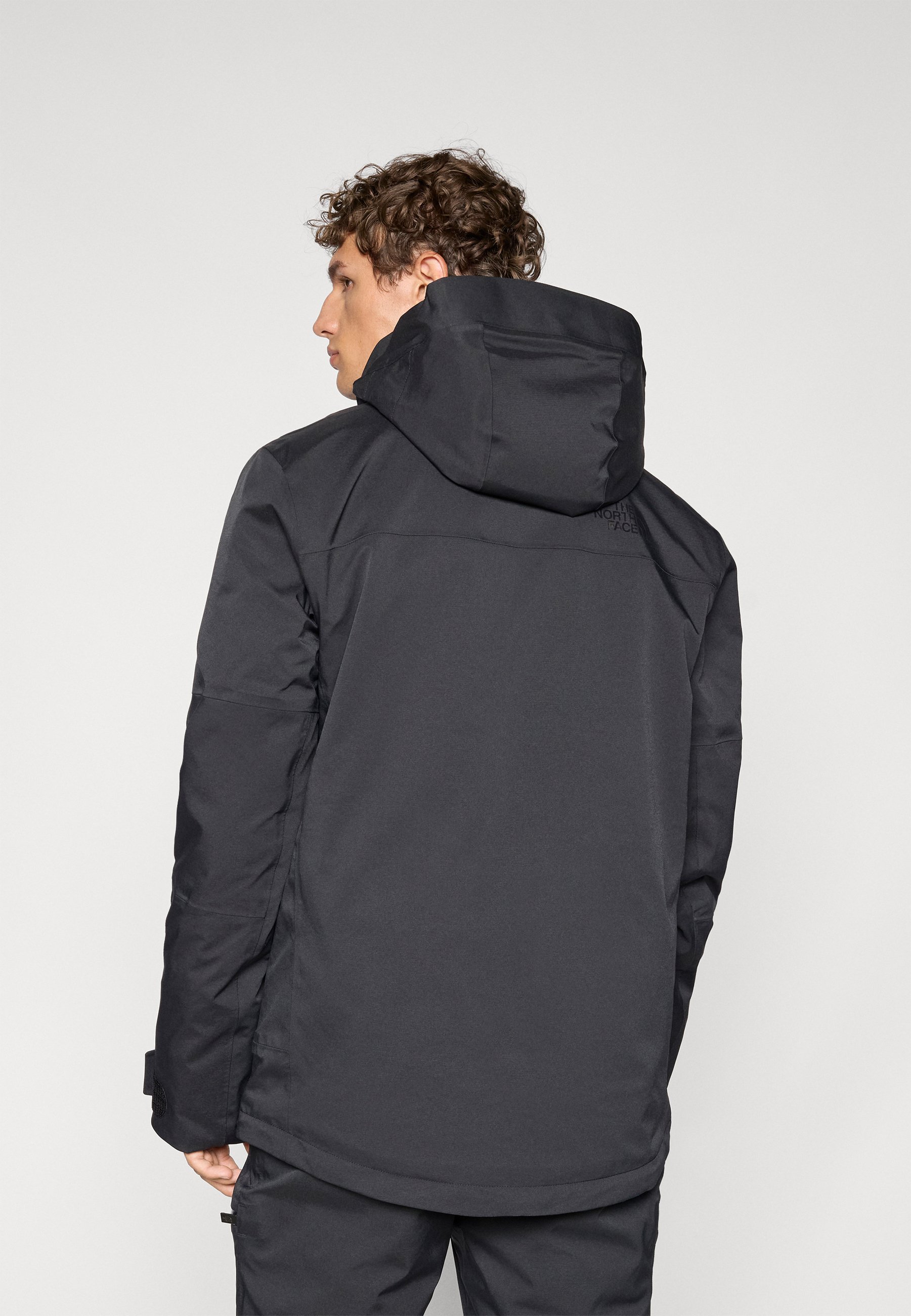 The North Face CHAKAL JACKET - Ski jacket - black - Zalando.co.uk