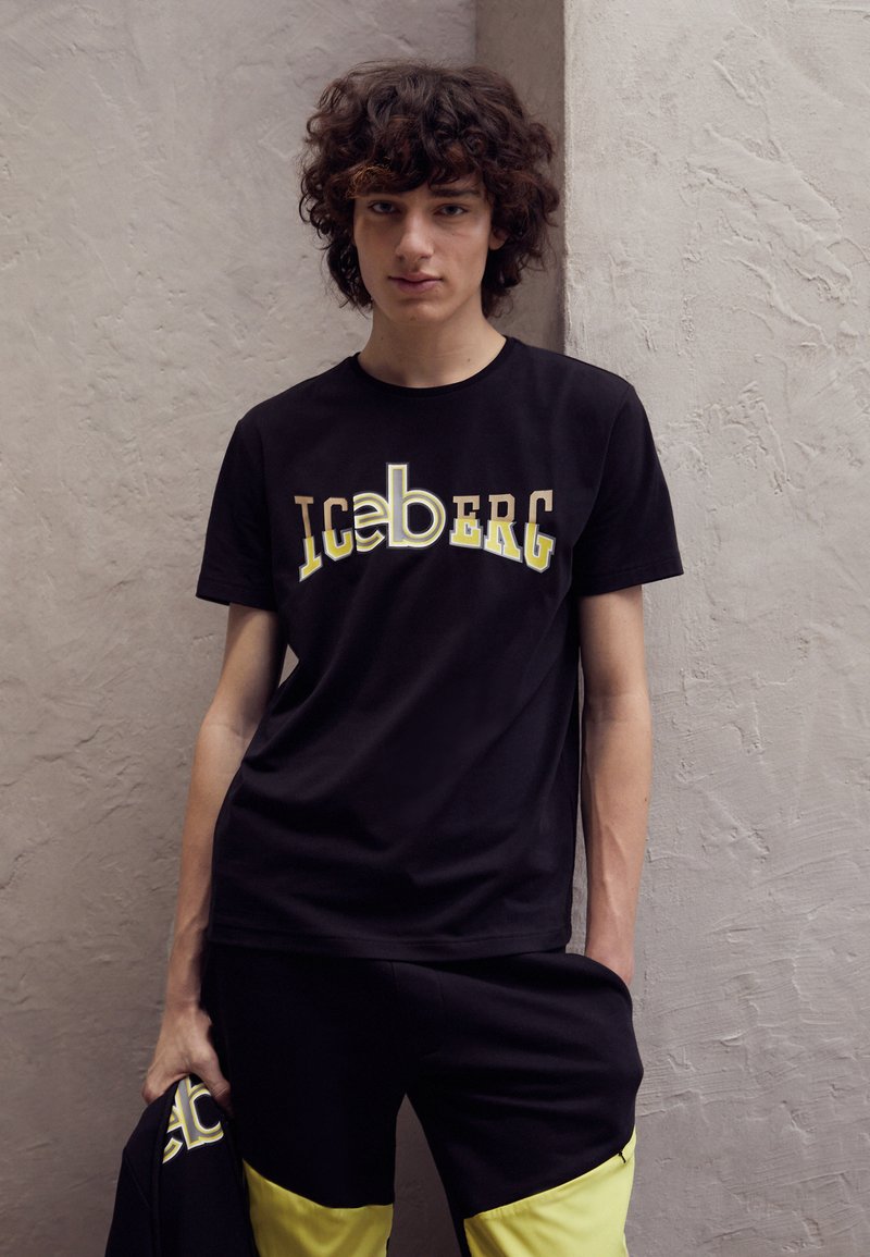 Herren T-shirts & Polos | Iceberg T-Shirt print nero/schwarz - UV15593 Herren T-shirts & Polos | Iceberg T-Shirt print nero/schwarz - UV15593