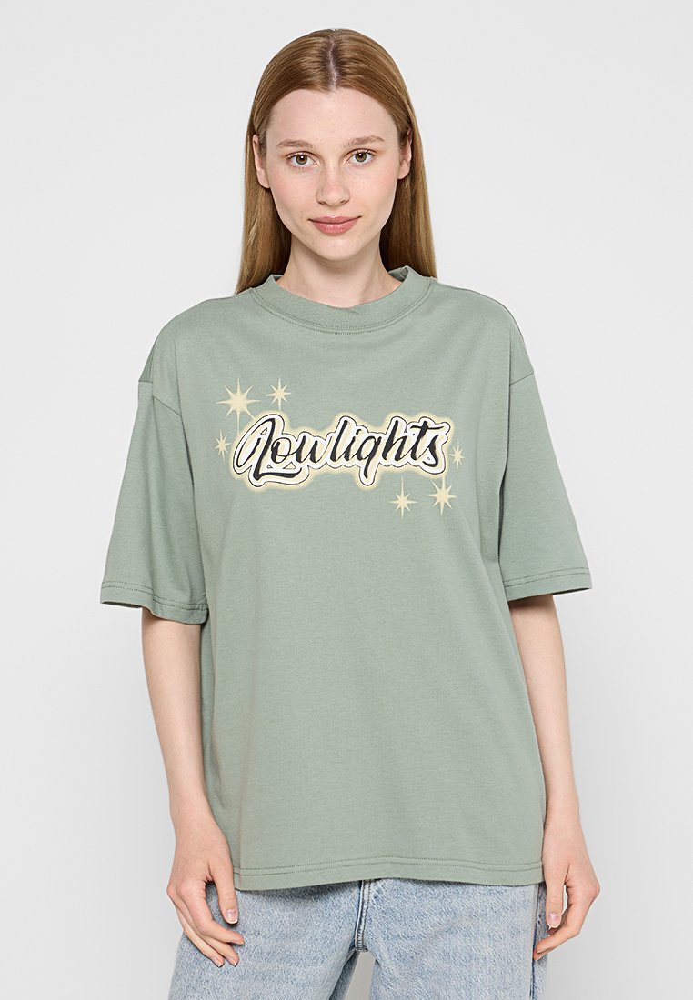 LOW LIGHTS STUDIOS® T-shirt print kaki