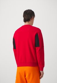EA7 Emporio Armani Felpa - rosso
