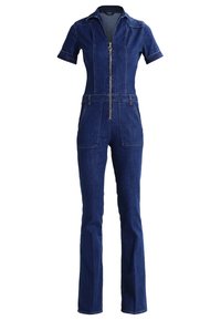 Denimoverall i mörkblått med korta ärmar, framzipper, åtsittande bodice, vida ben och två framfickor. Slät textur över hela plagget.