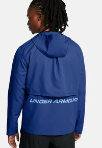 Under Armour LAUNCH - Løbejakker - tech blue