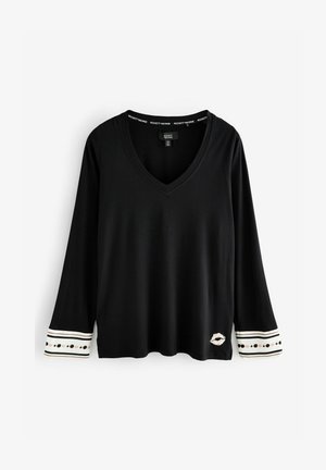 Črna dolgonoga majica s dolgimi rokavi in V-izrezom, s črtastimi manšetami s potiskom in detajlom ustnic na spodnjem levem delu. Mehka tkanina.