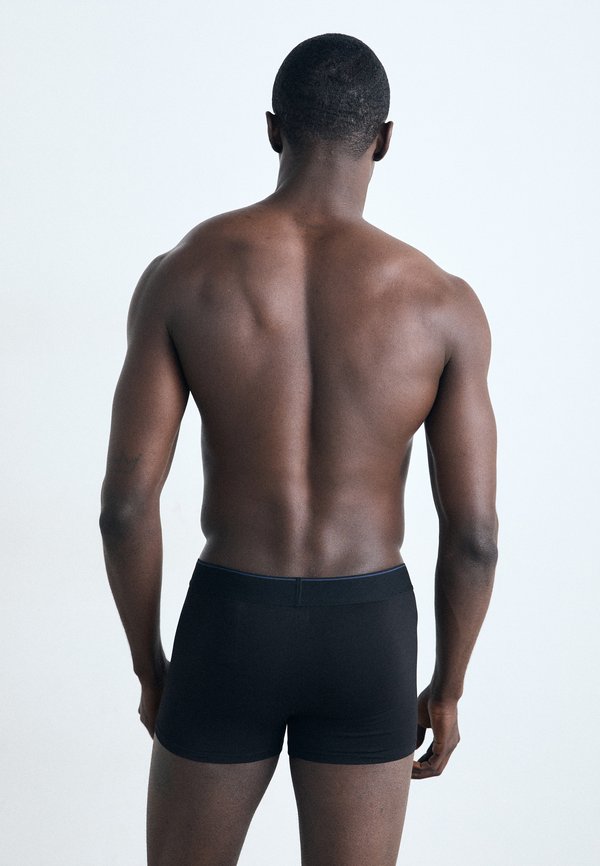 UMBX-DAMIENTHREEPACK - Trunks - e73022