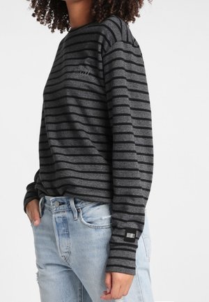 Sweater - mottled black