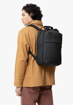 TECUM TOTE - Rucksack - cnnct f matte black