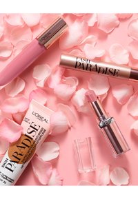 L'Oréal Paris - COLOR RICHE SHINE ADDICTION - Lipstick - 350 insanesation Thumbnail Image 1