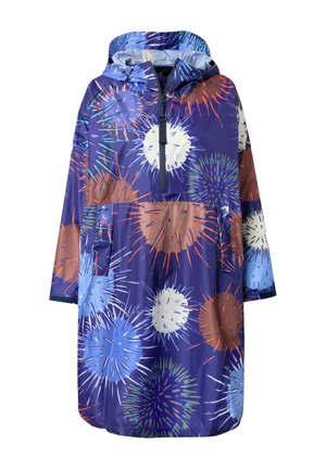 Waterdichte regenponcho met een blauw en paars patroon met grote, stekelige vormen in wit, bruin en blauw. Inclusief een capuchon en een voorzak.