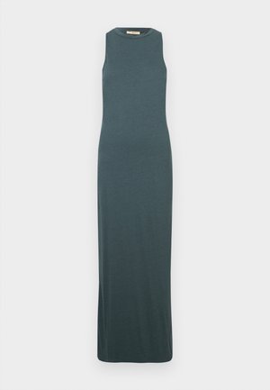 Robe verte foncée sans manches, à col haut, longueur jusqu'au sol, avec une silhouette droite sur un fond blanc uni.