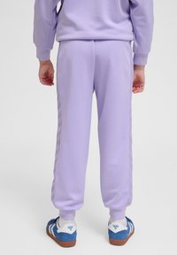Hummel JOGGERS - Träningsbyxor - lavender