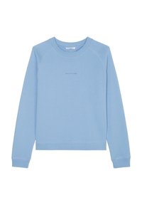 Sudadera azul claro hecha de tela suave, con cuello redondo, mangas raglán y un logo sutil en el centro del pecho.