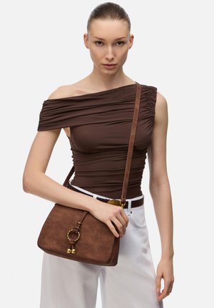 Ipekyol, IPEKYOL BAG CHAIN STRAP BAG WITH ROUND CLASP - Cross body bag - brown