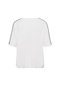 Weißes kurzärmliges Shirt mit schwarzen Streifen an den Ärmeln und elastischem Saum, von hinten gezeigt.