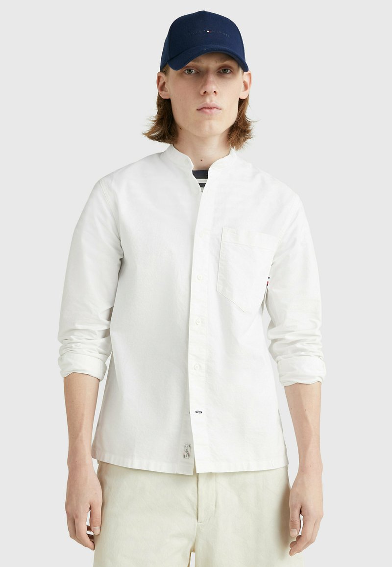 Tommy Hilfiger REGULAR FIT  - Chemise - ecru