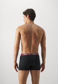 Nike Underwear TRUNK 3 PACK - Trunks - black/aquarius/dark team red
