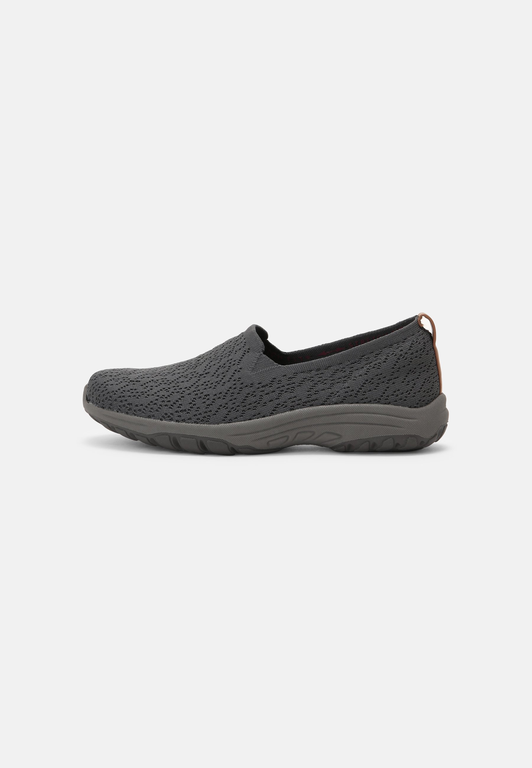 Compra Zapatos Skechers talla 36 online baratos | Tendencias 2022 en  Shopalike.es