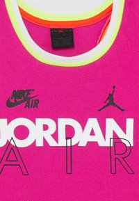 Jordan SCHOOL OF FLIGHT TANK - Top - fire pink