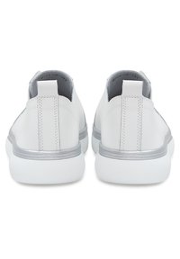 Cesare Gaspari Matalavartiset tennarit - white