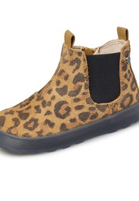 Stivale alla Chelsea in suede marrone con stampa leopardata nera, pannello laterale elastico nero e suola grigia scanalata.