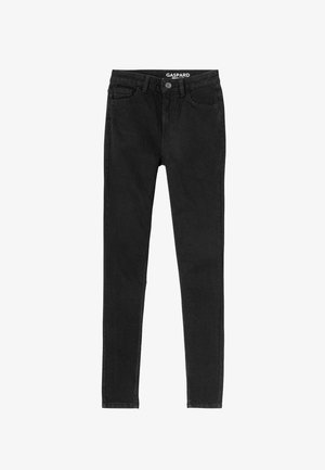 Jeans skinny en denim noir avec un design classique à cinq poches, une texture lisse et une fermeture à bouton en métal à la taille.