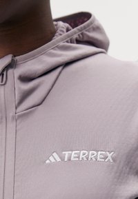 Adidas Terrex TERREX XPERIOR LIGHT FLEECE HOODED JACKET - Fleecejakke - preloved fig