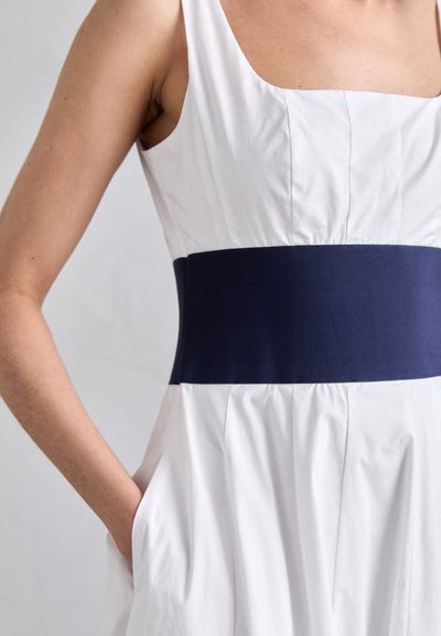 STAUD RIG DRESS - Day dress - white/navy