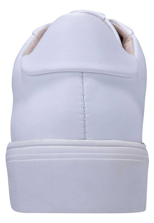 TINTA NEW DAPHNE - Trainers2