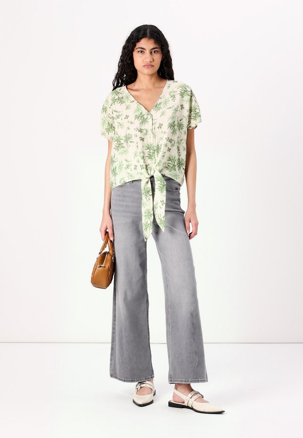 VMPALMA KNOT - Button-down blouse2